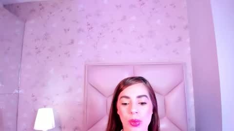 Snapshot of noa_butterfly chatting on October 20, 2025, 11:32 am ambarsulliva online show from October 20, 2025, 11:32 am
