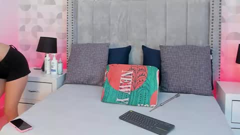 NATHALIA MORENO online show from September 13, 2025, 12:27 pm