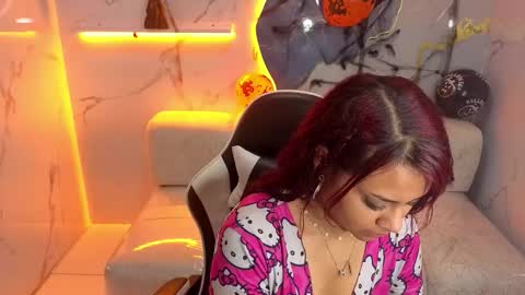 Noa  online show from October 27, 2025, 12:31 pm