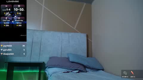 noaah77 online show from December 17, 2024, 2:23 am