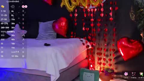 Noah  online show from February 14, 2026, 5:04 am