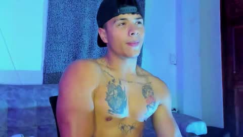 noah_223 online show from November 16, 2025, 11:43 pm