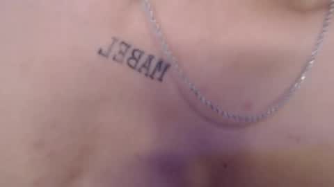 Zoe  online show from November 27, 2025, 4:14 am