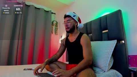 Snapshot of noah_corvelle chatting on December 15, 2025, 1:15 pm NOAH online show from December 15, 2025, 1:15 pm