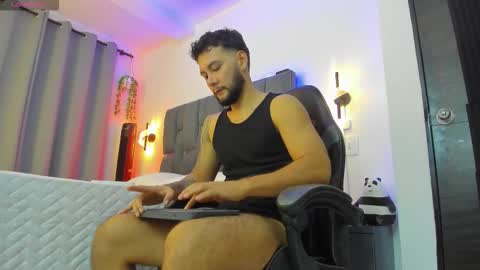 Snapshot of noah_corvelle chatting on January 10, 2026, 3:41 am NOAH online show from January 10, 2026, 3:41 am