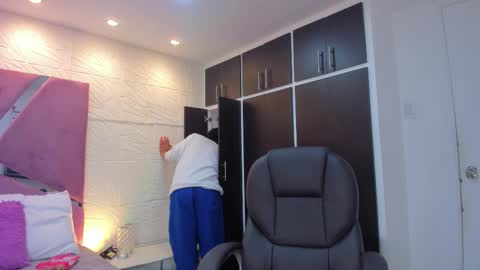 Noah De Luca online show from March 18, 2026, 7:06 pm