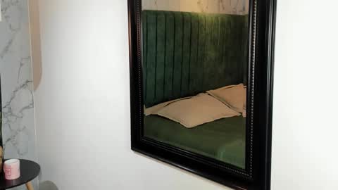 noah_dupont_ online show from December 22, 2025, 11:29 am