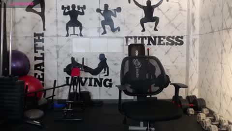 noah_dupont_ online show from January 8, 2026, 11:34 am