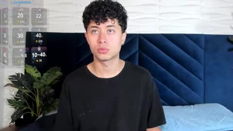 noah_dupont_ online show from February 11, 2026, 12:10 pm