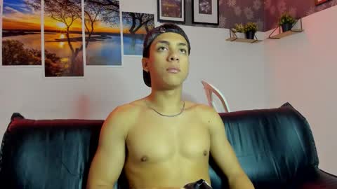 noah_flynn1 online show from February 10, 2026, 9:46 am