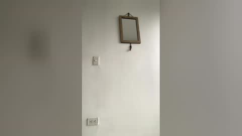 noah_keller online show from April 16, 2026, 11:44 am