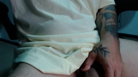 Snapshot of noahbrown23 chatting on December 16, 2024, 11:18 pm Noah B online show from December 16, 2024, 11:18 pm