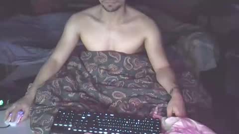 Noahcaliente online show from January 5, 2025, 9:03 pm