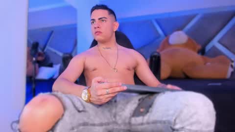 Welcome to Noah room online show from March 20, 2026, 4:28 am