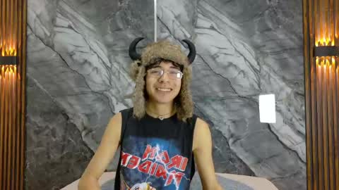 Snapshot of noahwalker__ chatting on May 2, 2026, 11:15 am online show from May 2, 2026, 11:15 am