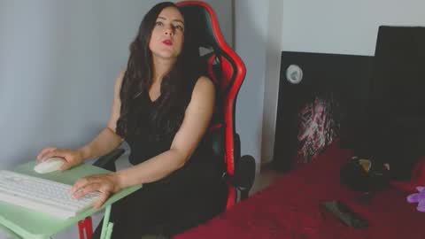 Noamartin online show from March 13, 2026, 1:45 am