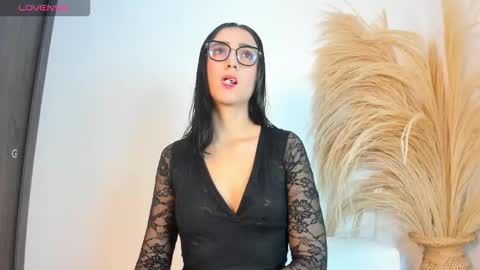 Snapshot of noami_rose chatting on January 11, 2026, 11:32 pm Noami Rose online show from January 11, 2026, 11:32 pm