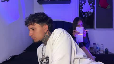 Jean Y Isa online show from December 22, 2025, 3:58 am