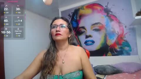 Snapshot of noelia_milfs chatting on March 12, 2026, 11:33 pm noelia_milfs online show from March 12, 2026, 11:33 pm
