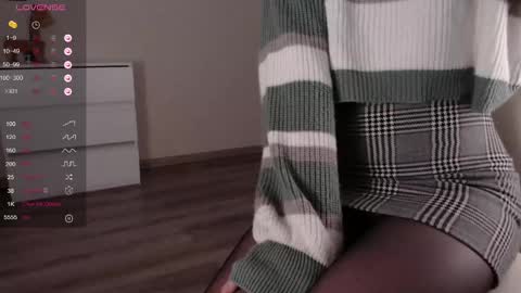 Snapshot of noelleneptune chatting on January 13, 2025, 10:36 am noelleneptune online show from January 13, 2025, 10:36 am