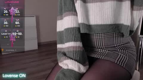 Snapshot of noelleneptune chatting on January 7, 2026, 2:36 am noelleneptune online show from January 7, 2026, 2:36 am