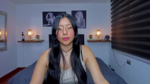  Nohemi   online show from February 5, 2025, 7:53 pm