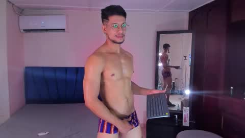 Snapshot of nolan_joness chatting on February 12, 2026, 8:37 pm Im Nolan online show from February 12, 2026, 8:37 pm