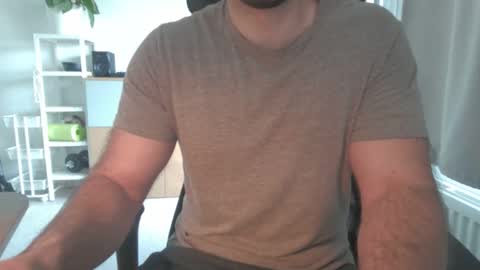 noname1994 online show from March 29, 2026, 7:52 am