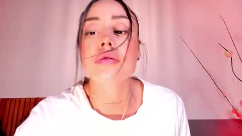 Nora Da Silva online show from March 10, 2026, 12:37 am