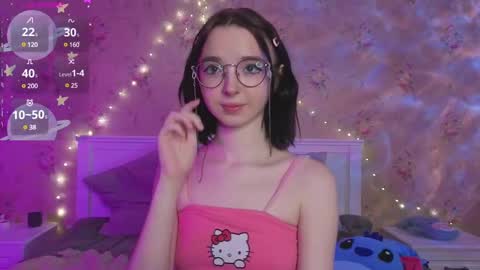 Snapshot of nora_failure chatting on February 3, 2025, 10:58 am Nora Failure online show from February 3, 2025, 10:58 am