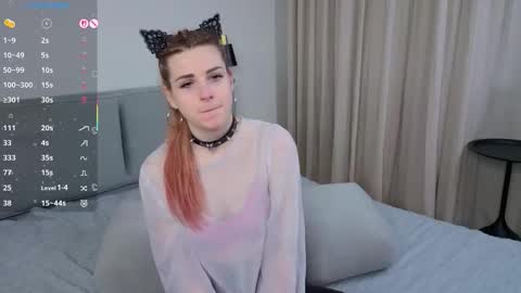 Elina online show from December 3, 2025, 10:57 am