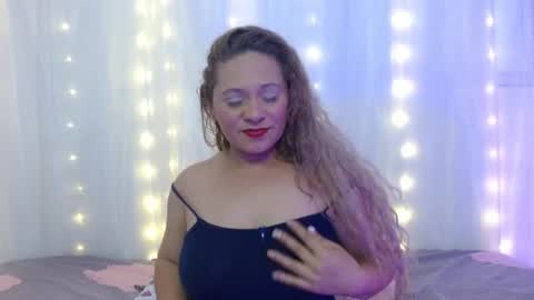 Snapshot of norapaker chatting on September 23, 2025, 8:23 pm norapaker online show from September 23, 2025, 8:23 pm