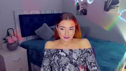 NoraSun online show from March 7, 2025, 4:44 pm