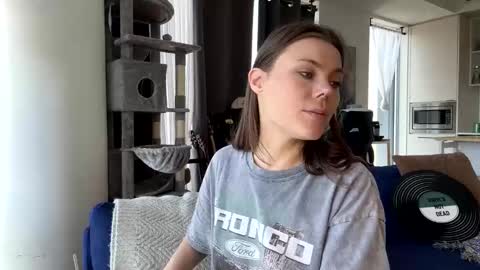 Nordic Belle online show from May 8, 2026, 2:33 pm