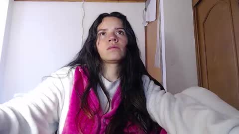 noreen_ online show from February 6, 2026, 2:42 pm