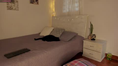 Norma Jeaane online show from March 5, 2025, 4:13 pm