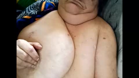 normajeen77777 online show from April 4, 2026, 7:55 pm