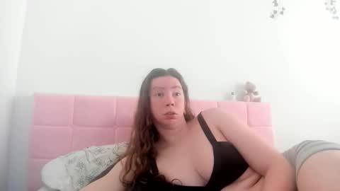 Snapshot of nortar9766 chatting on February 17, 2026, 8:26 pm Emily snow online show from February 17, 2026, 8:26 pm