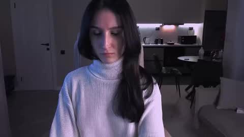 Snapshot of north_valkyrie chatting on November 4, 2025, 6:18 pm Hazel online show from November 4, 2025, 6:18 pm