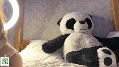 notecarret online show from March 8, 2026, 2:04 am