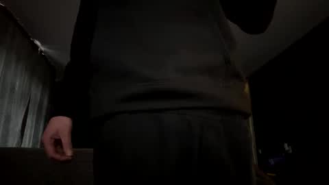 Snapshot of notsmallnotbigg chatting on March 1, 2026, 4:31 pm notsmallnotbigg online show from March 1, 2026, 4:31 pm