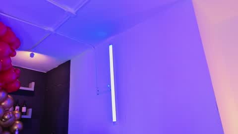 Nova Salvatore online show from February 12, 2026, 4:07 am