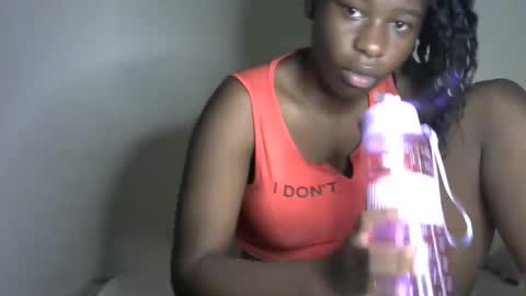 novaah online show from November 7, 2025, 9:37 pm