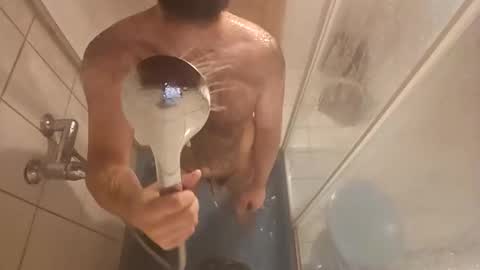 Vinz... online show from October 8, 2025, 8:06 pm