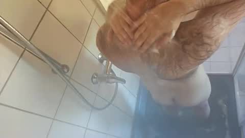 Snapshot of nudechiller chatting on April 29, 2026, 3:27 pm Vinz... online show from April 29, 2026, 3:27 pm