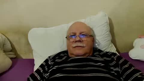 Snapshot of nukiss chatting on December 8, 2024, 7:54 pm nukiss online show from December 8, 2024, 7:54 pm