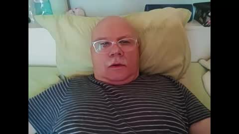 Snapshot of nukiss chatting on September 18, 2025, 12:18 pm nukiss online show from September 18, 2025, 12:18 pm