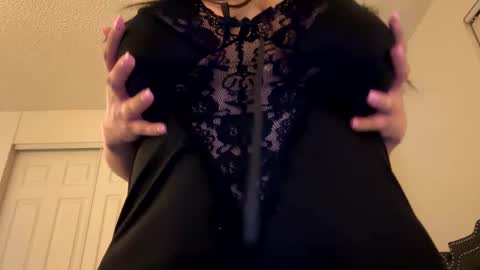 Snapshot of numb__nut chatting on January 1, 2025, 4:18 am numb__nut online show from January 1, 2025, 4:18 am