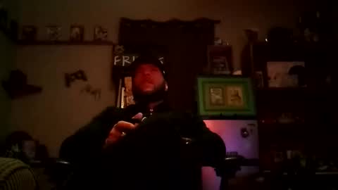 Snapshot of number1dad_ chatting on January 24, 2025, 4:59 am Awwwww Hey Sweetie Pies. Welcome To The Sweetie Pie Lounge. Enjoy The Dad-Cast. SweetCorny Fun-loving Dad Talk. online show from January 24, 2025, 4:59 am