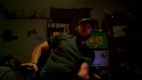 Snapshot of number1dad_ chatting on January 31, 2025, 5:09 am Awwwww Hey Sweetie Pies. Welcome To The Sweetie Pie Lounge. Enjoy The Dad-Cast. SweetCorny Fun-loving Dad Talk. online show from January 31, 2025, 5:09 am